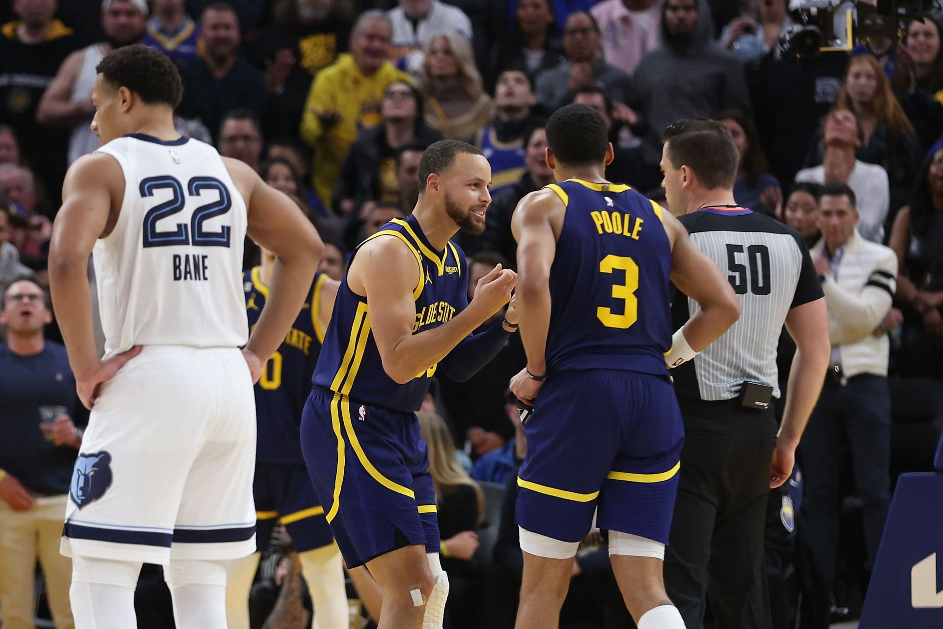 The Warriors could have done a better job on the road (Image via Getty Images)