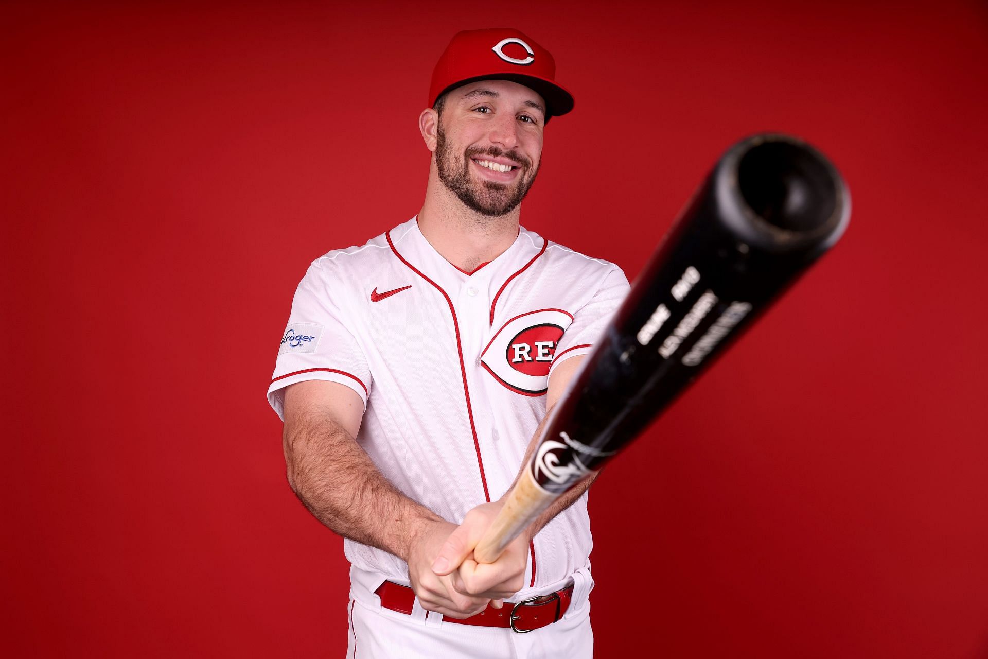 The Kroger patch on jerseys look terrible, change my mind. : r/Reds
