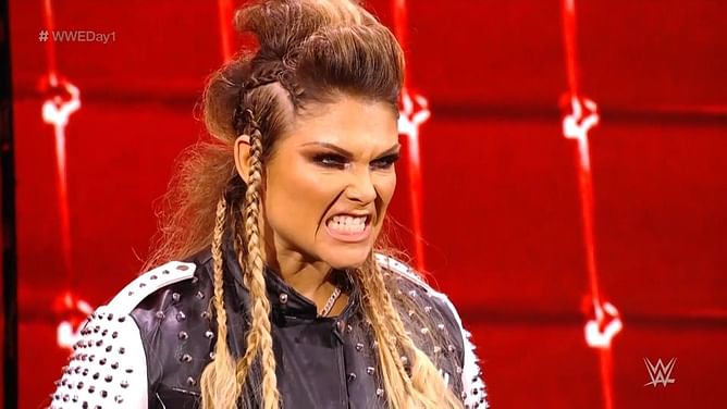 "I wouldn't want to meet her in a real fight" - Legend shares honest thoughts about Beth Phoenix (Exclusive)