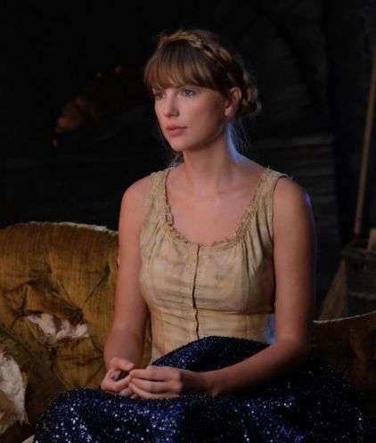 Where does Taylor Swift live?