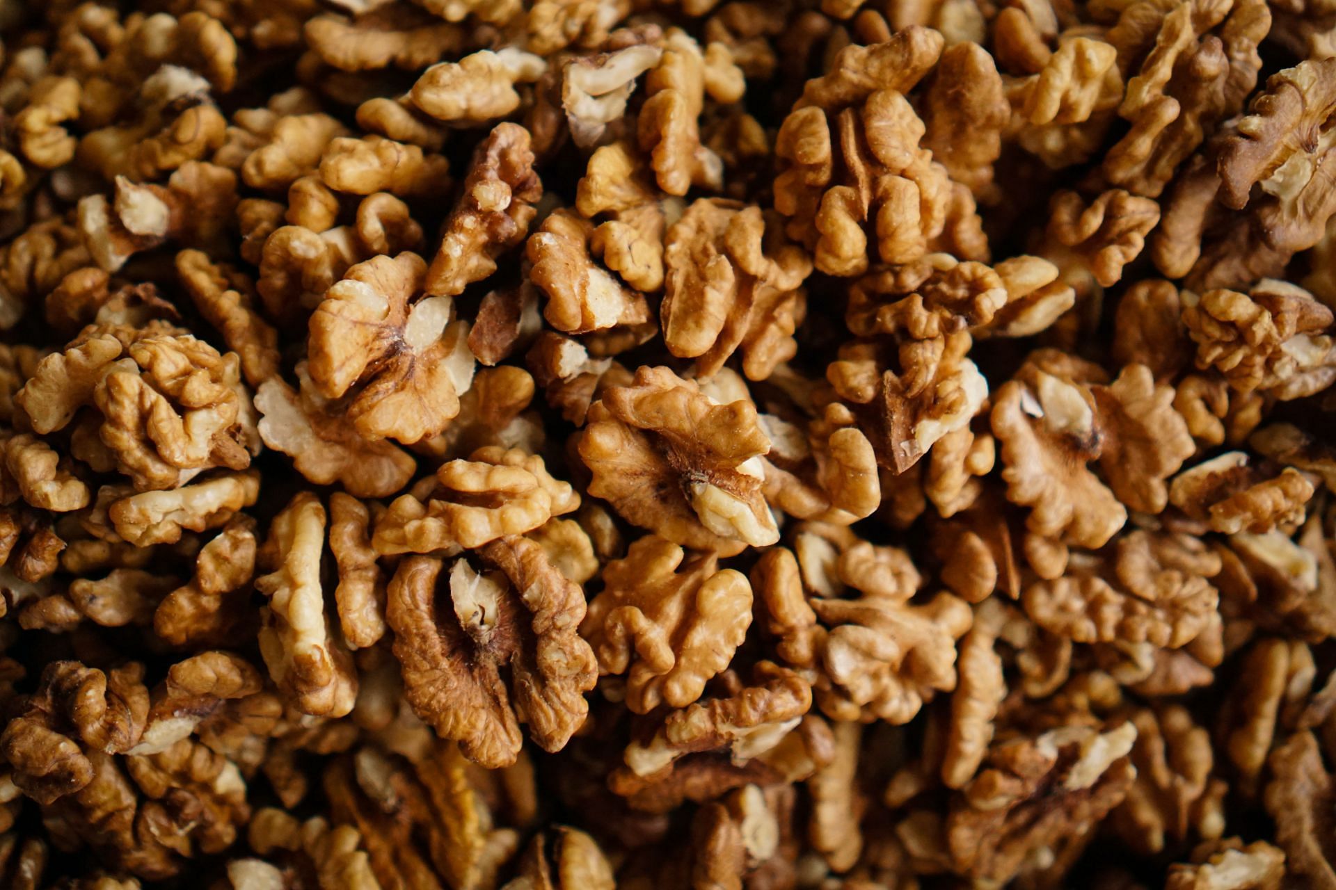 Nuts are rich in dietary fiber. (Image via Unsplash/Tom Hermans)
