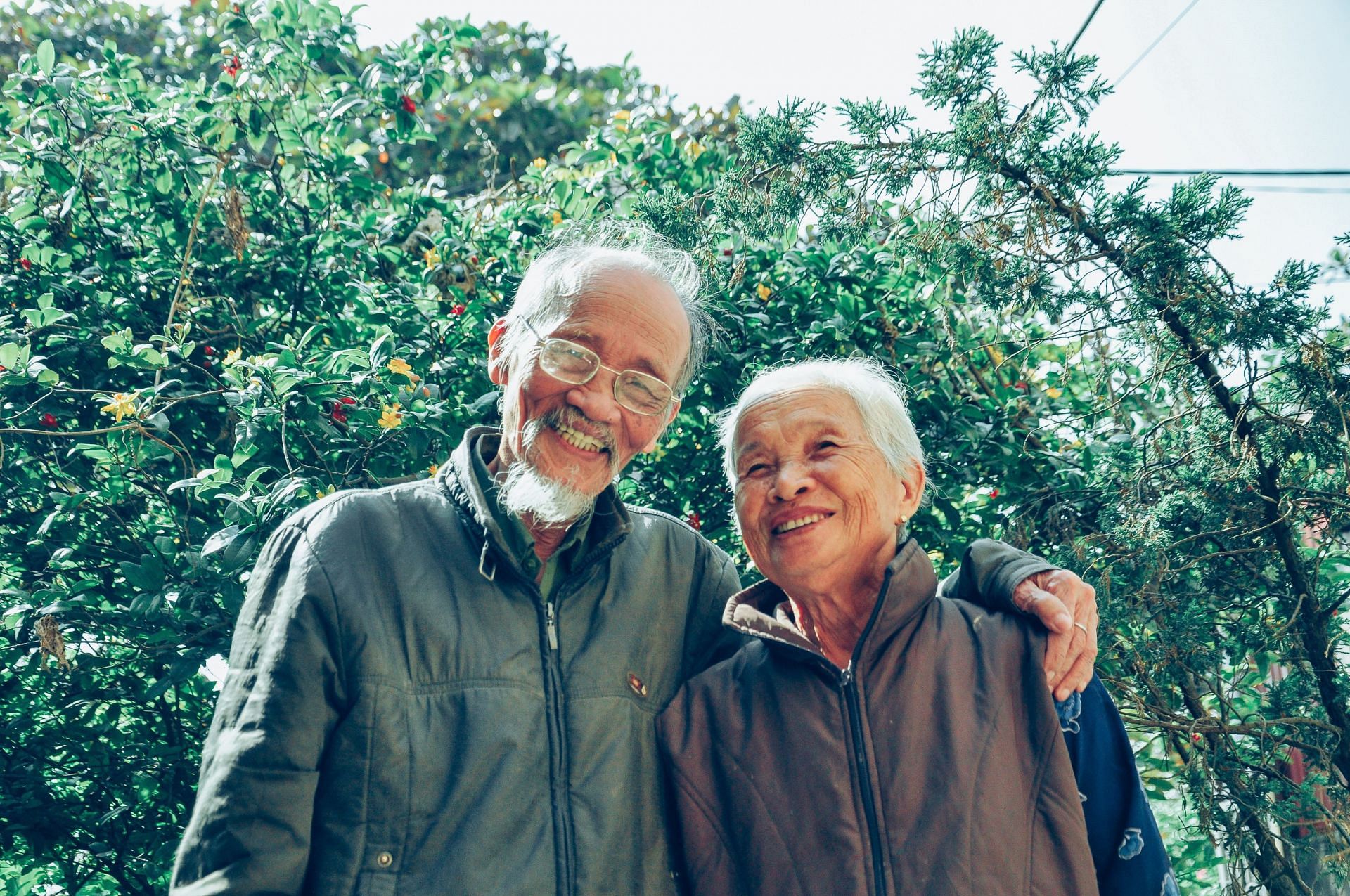 Some people live till 100 and do so by leading a healthy lifestyle. (Image via Pexels/Tristan Le)