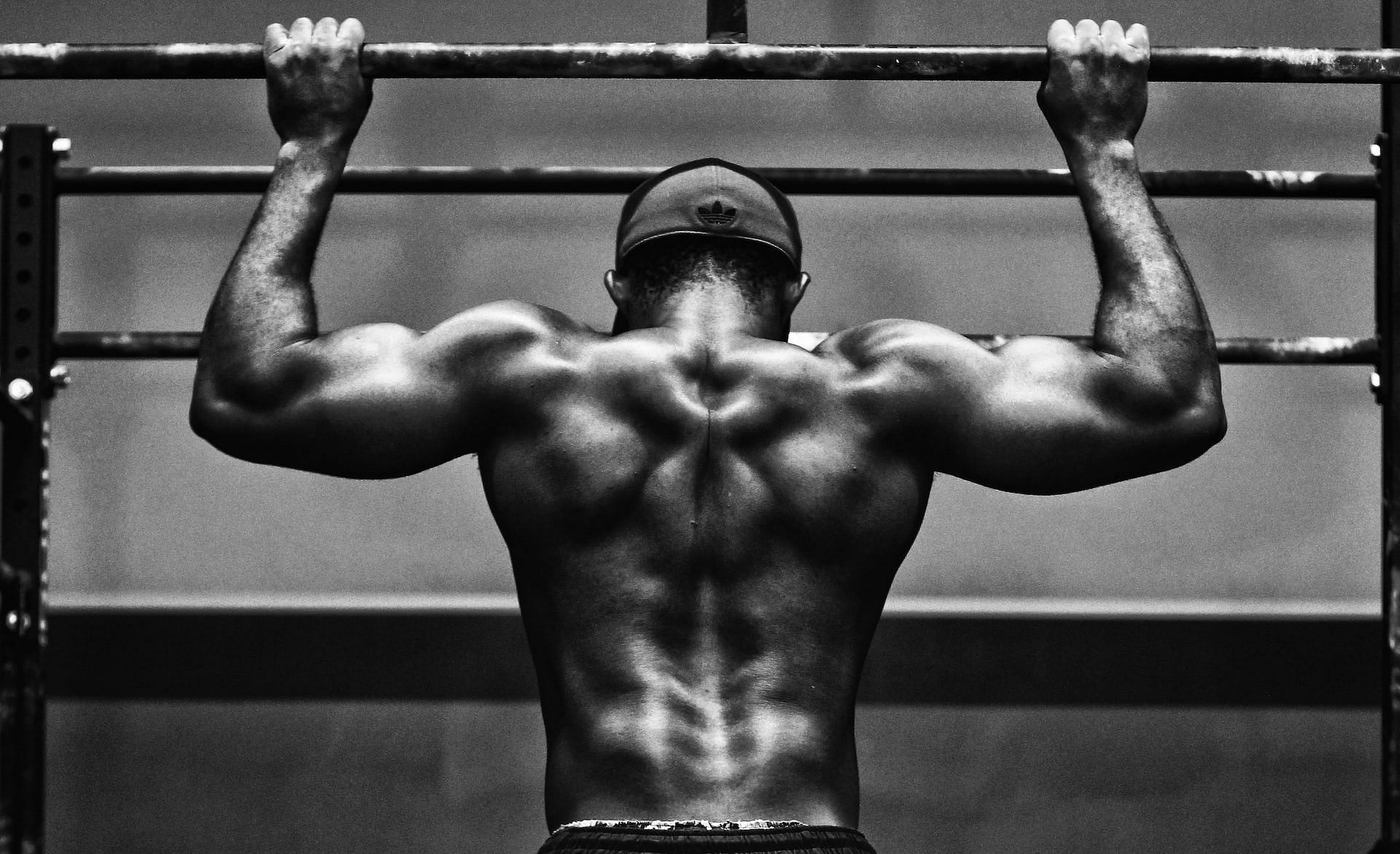 Exercises for Rhomboids to build a strong back (Photo via Edgar Chaparro/Unsplash)