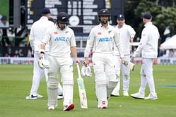NZ vs ENG : इंग्लैंड के खिलाफ न्यूजीलैंड की फॉलोऑन खेलते हुए शानदार बल्लेबाजी, ओपनर्स ने जड़े अर्धशतक