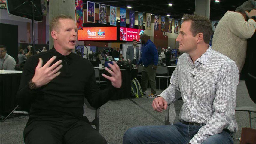 Chris Simms hates Jalen Hurts! #flyeaglesfly #flyeaglesfly