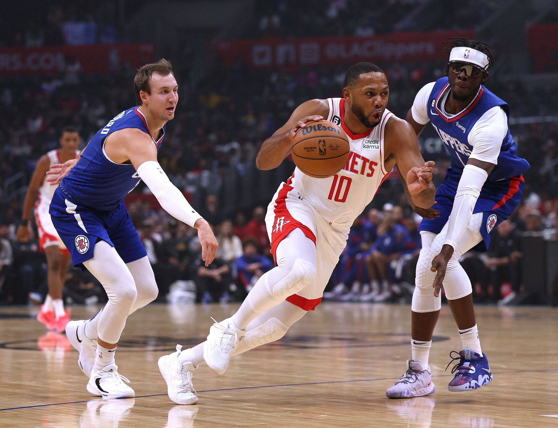 Eric Gordon is back in the City of Angels. (Image via Getty Images)