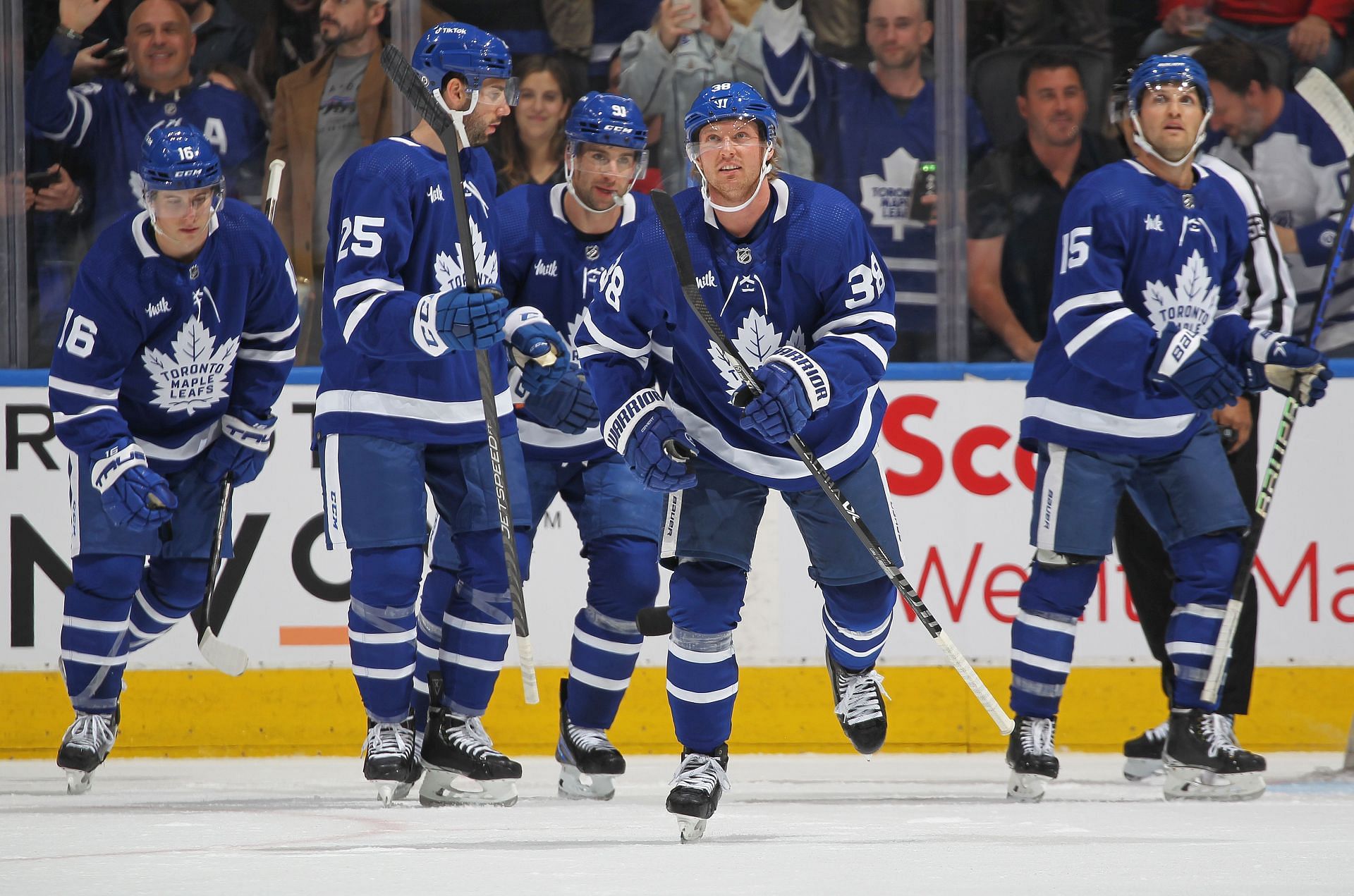 Chicago Blackhawks v Toronto Maple Leafs