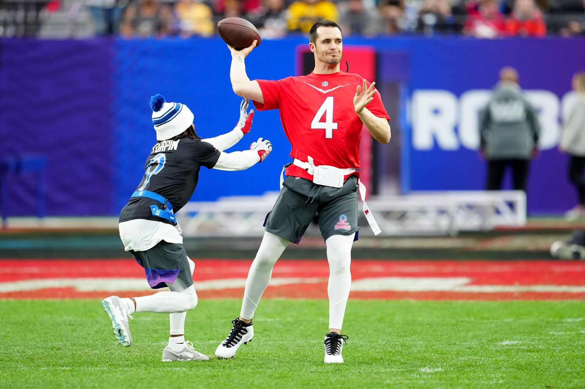 Panthers to meet with free agent Derek Carr at this week's combine