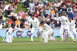 NZ vs ENG: न्यूजीलैंड के खिलाफ इंग्लैंड का बड़ा स्कोर, कीवी टीम ने सस्ते में गंवाए 7 विकेट