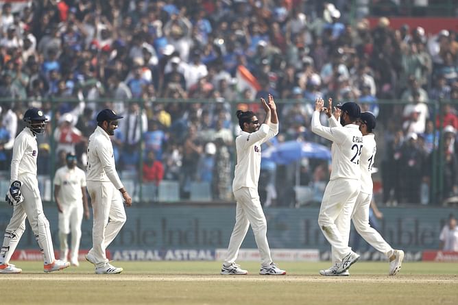 रविंद्र जडेजा की घातक गेंदबाजी को लेकर ट्विटर पर प्रतिक्रियाओं की बाढ़, ऑस्ट्रेलिया को किया ढेर