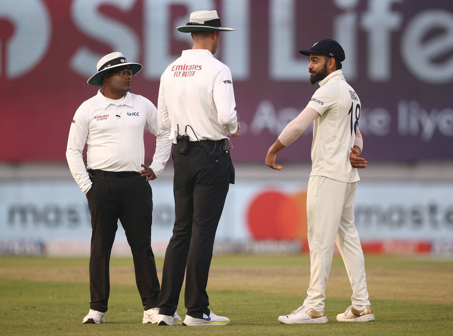 India v Australia - 2nd Test: Day 2