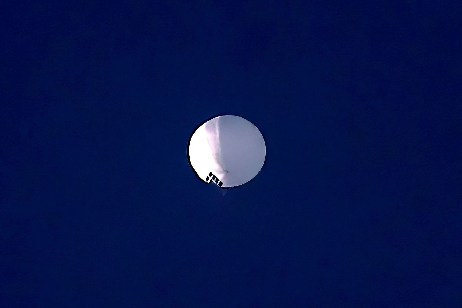U.S. Defense announces that they will not be shooting down the Chinese spy balloon (Image via AP)