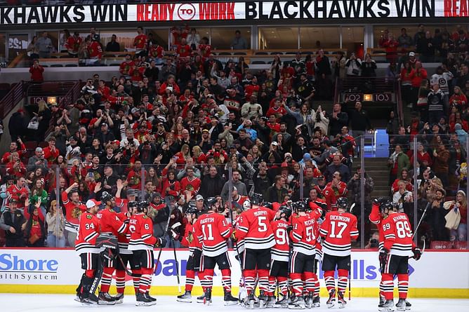 NHL Twitter reacts to Chicago Blackhawks' OT win against the Arizona Coyotes