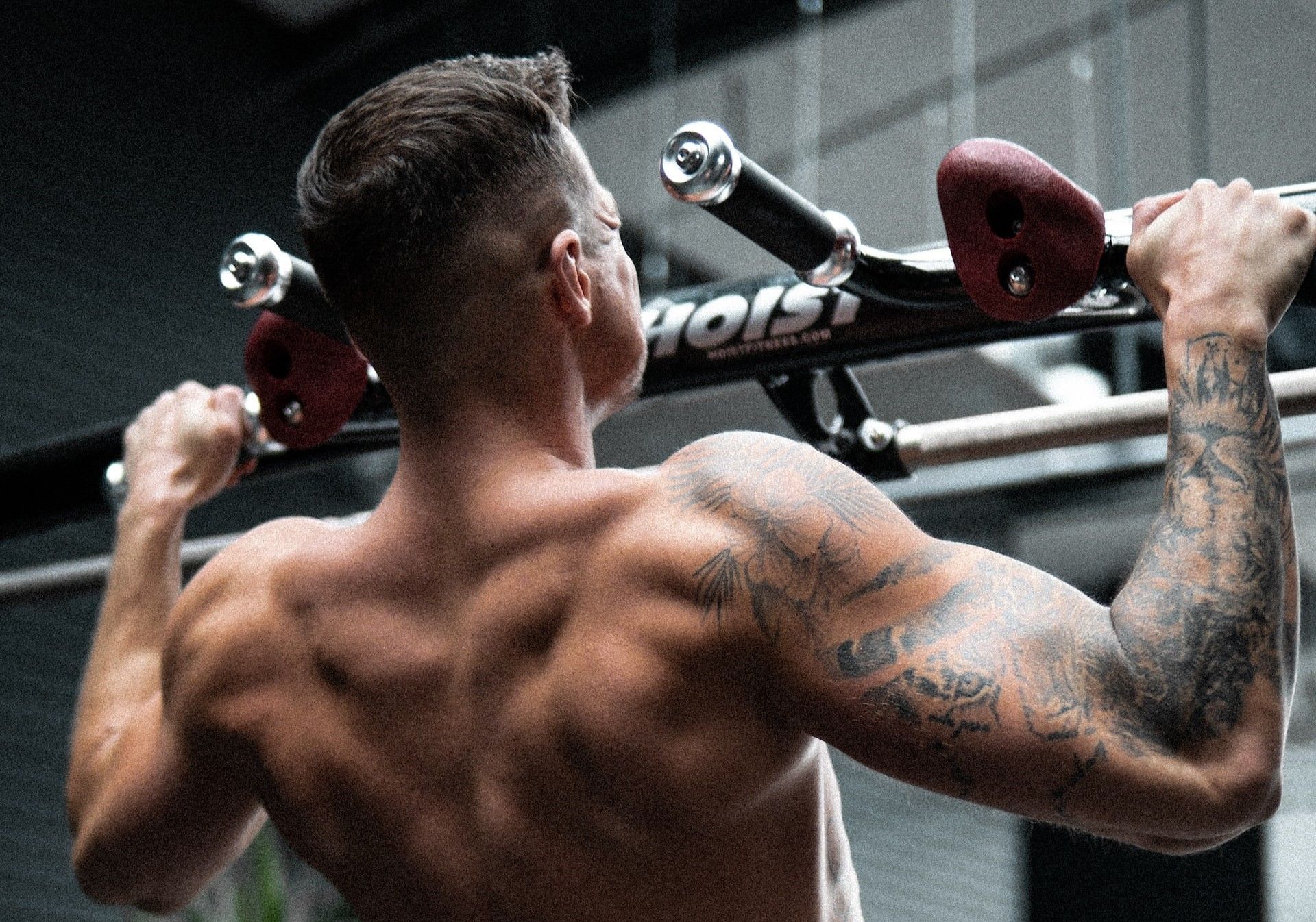 Lat muscle exercises (Photo via Milan Csizmadia/Unsplash)