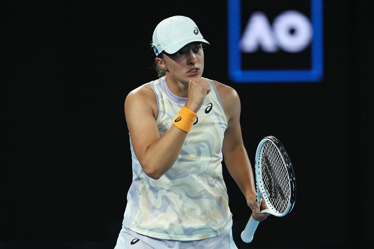 Iga Swiatek breaks Chris Evert's record for fewest games lost en route ...