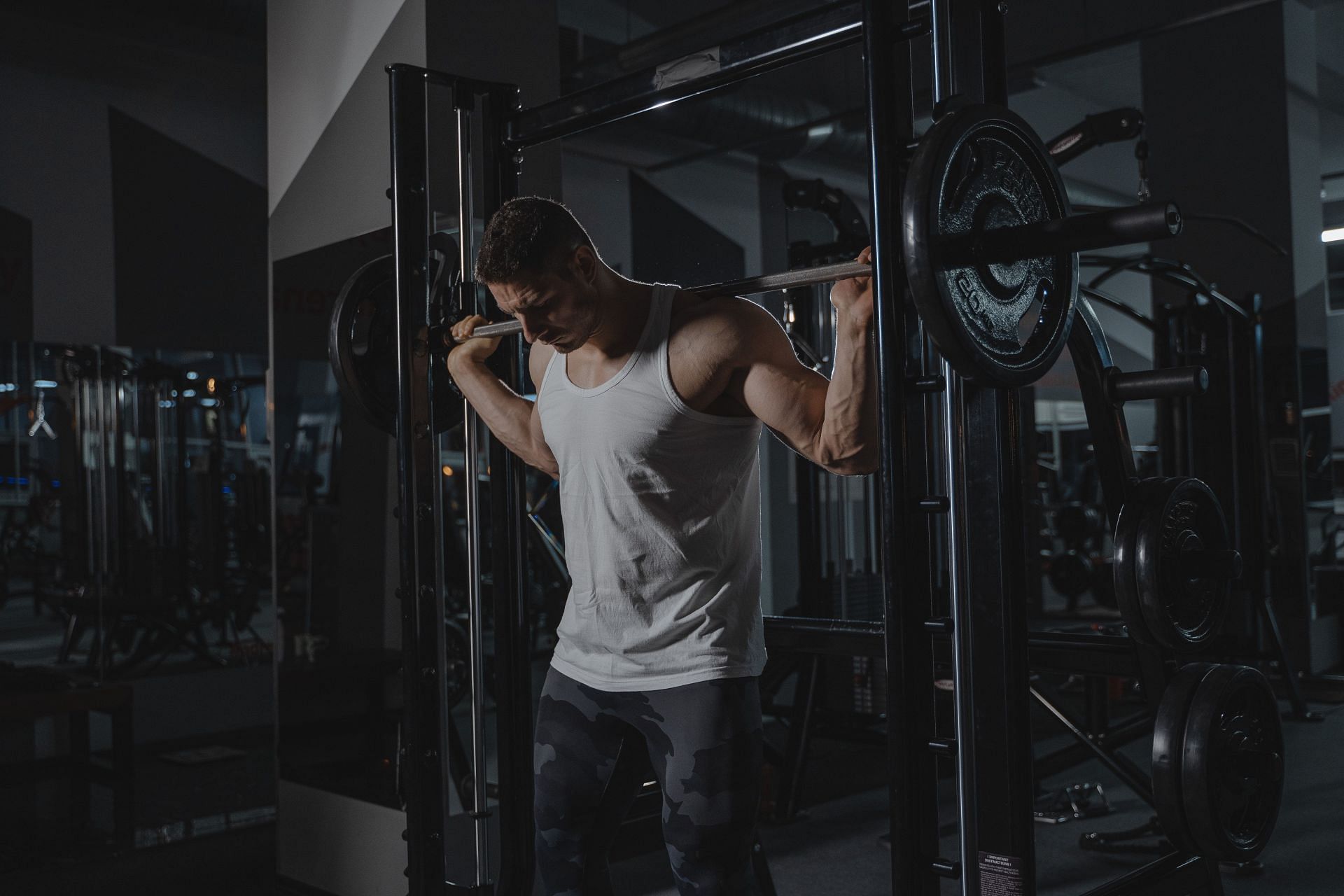 Improved bone strength, heart health, blood sugar levels and even brain function are benefits of lifting weights. (Image via Pexels/Tima Miroshnichenko)