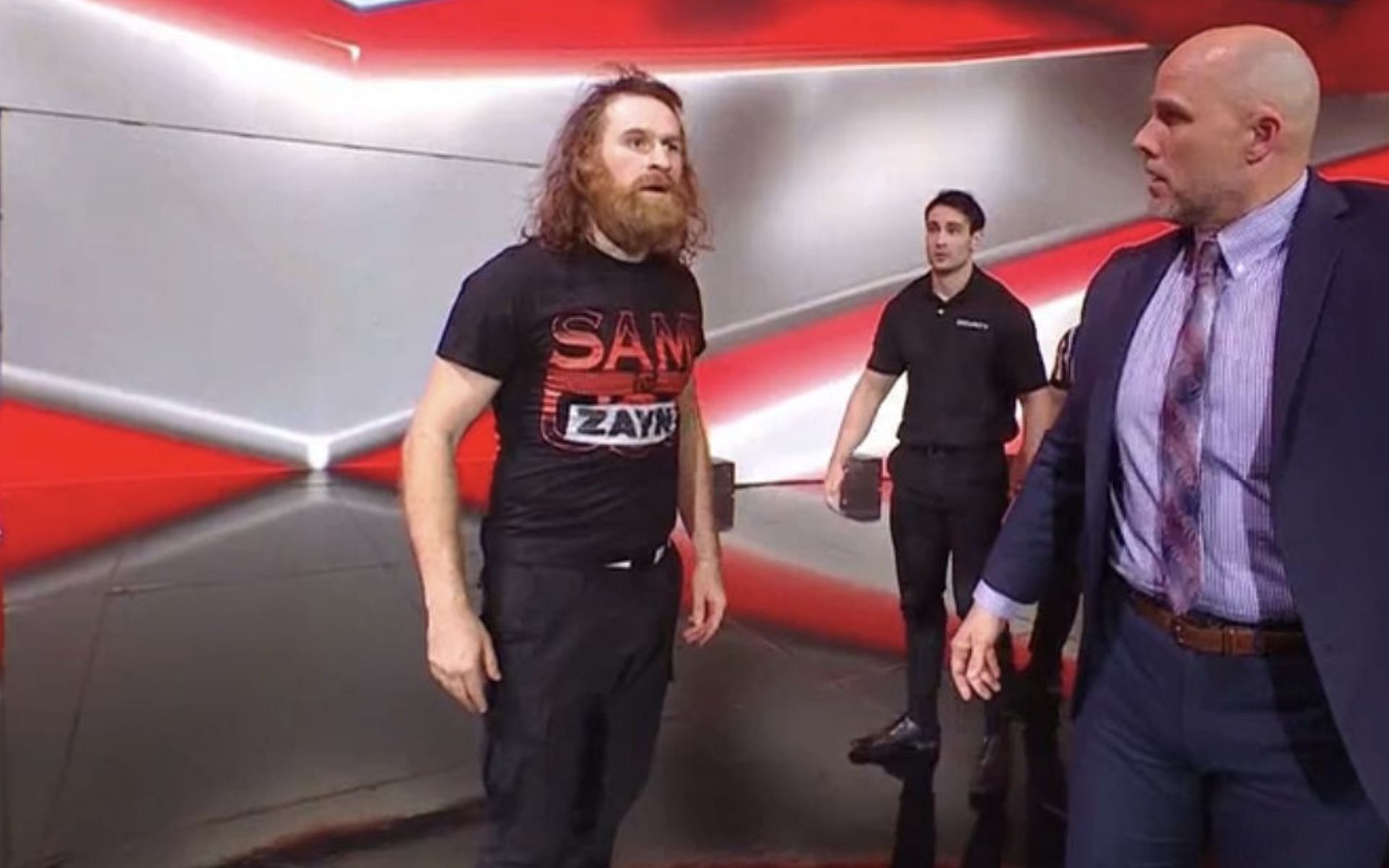 Sami Zayn defeats the last man to pin Roman Reigns after sudden attack on  RAW