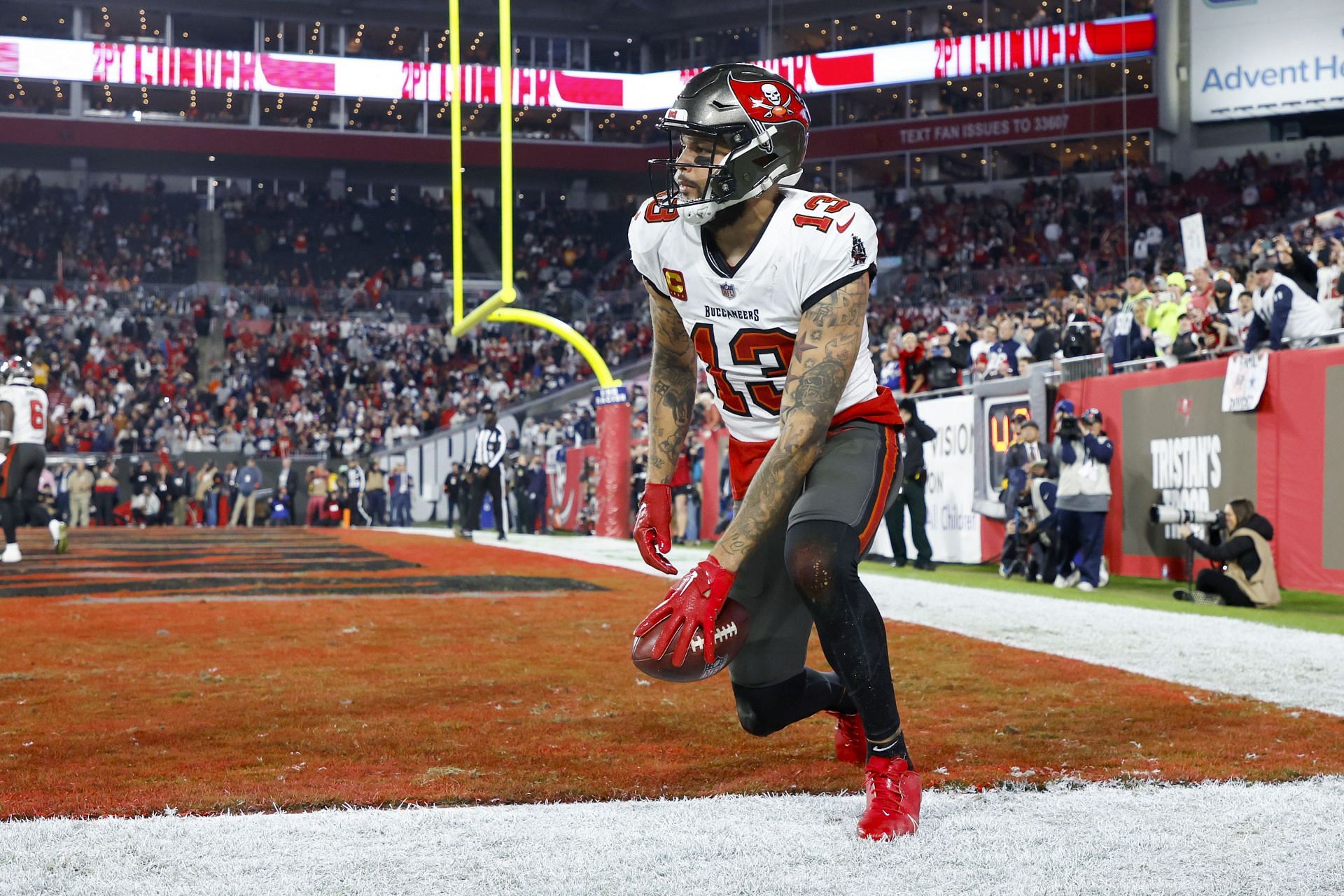 Buccaneers Reportedly Make Decision On Potential Mike Evans Trade