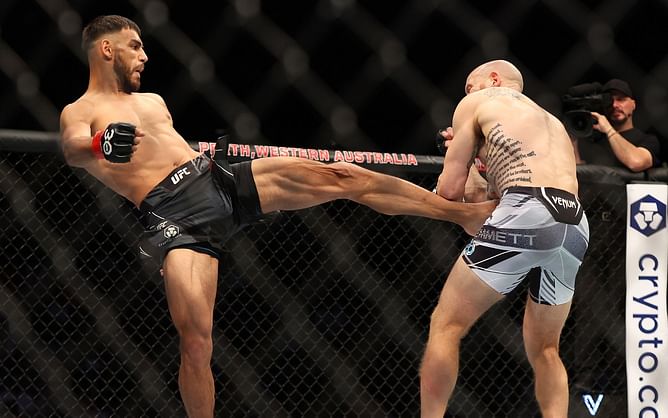 Top light heavyweight contender says he owes Yair Rodriguez "an apology" after Josh Emmett win