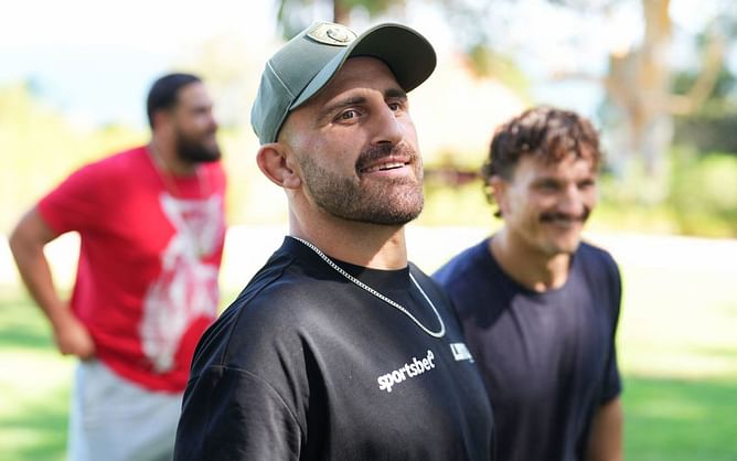 Alexander Volkanovski agreed to do a tremendous gesture for a fan in throwback tweet