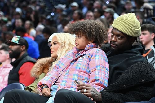 Julius Randle with his son Kyden at the 2023 NBA All-Star Rising Stars Game.