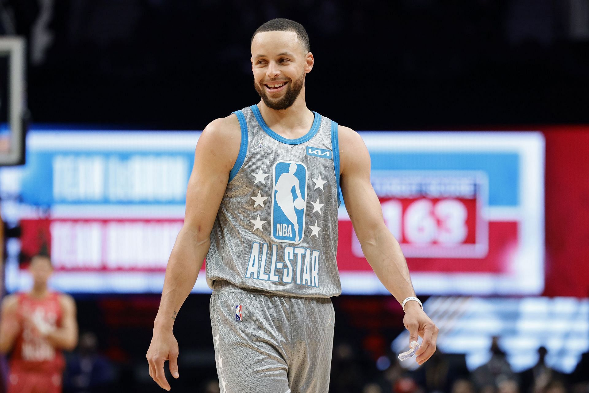 Curry will not be able to represent the Warriors in the All-Star Game. (Image via Getty Images)