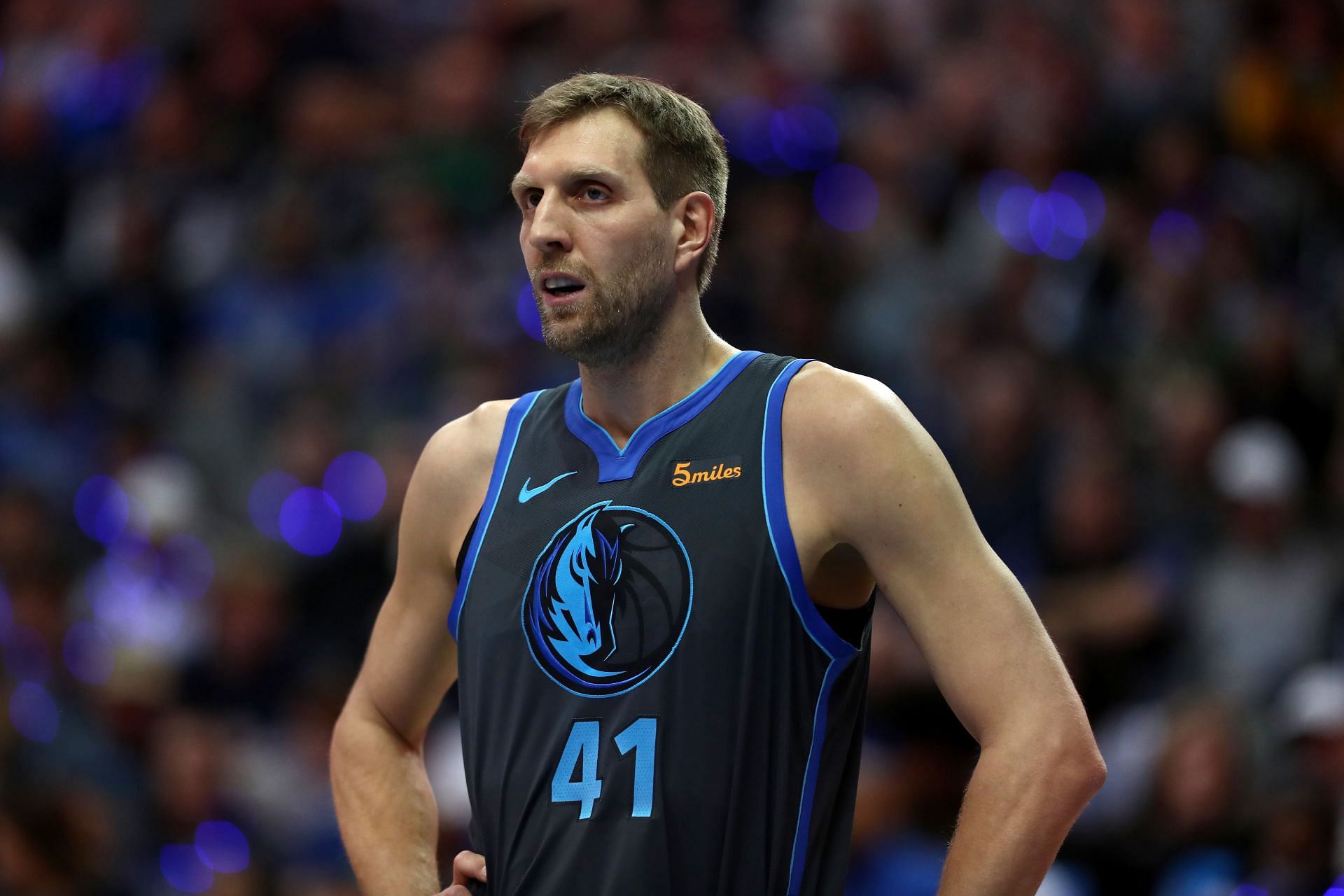 Nowitzki praised LeBron for his longevity (Image via Getty Images)