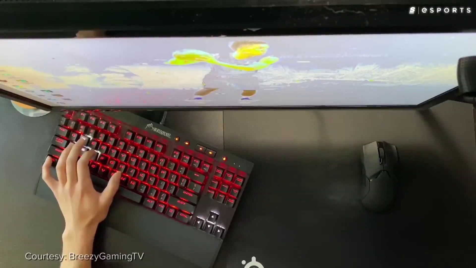 Tilting the keyboard rests the palm more comfortably (Image via YouTube/theScoreesports)