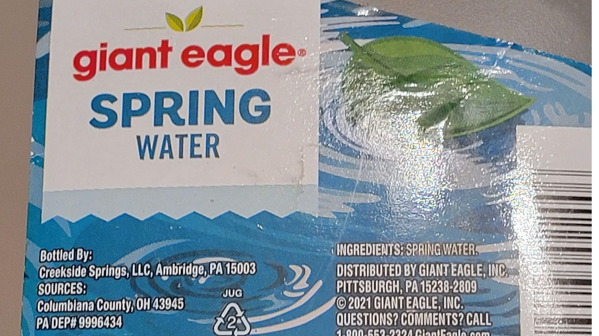 The discontinued bottles of water produced by Creekside Springs (Image via Giant Eagle)