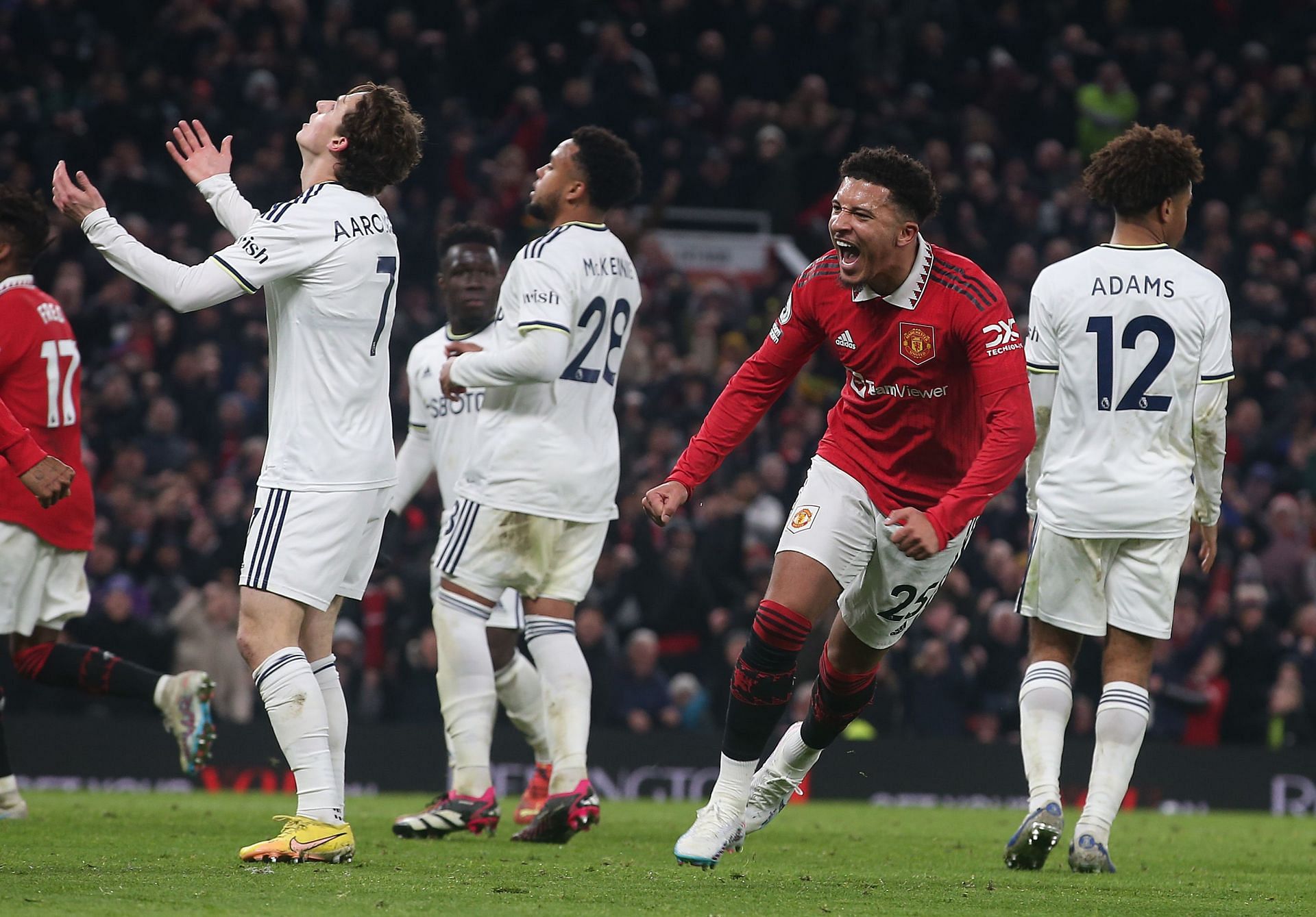 Jadon Sancho scored as Manchester United drew 2-2 with Leeds United