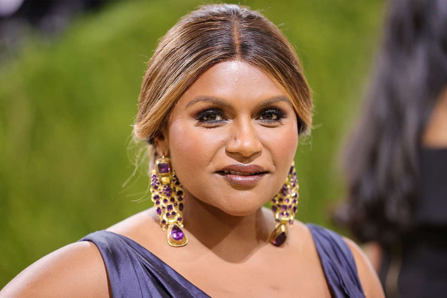 Mindy Kaling, creator of the Velma series, has deleted her tweets promoting the show after its poor reception (Image via Getty)