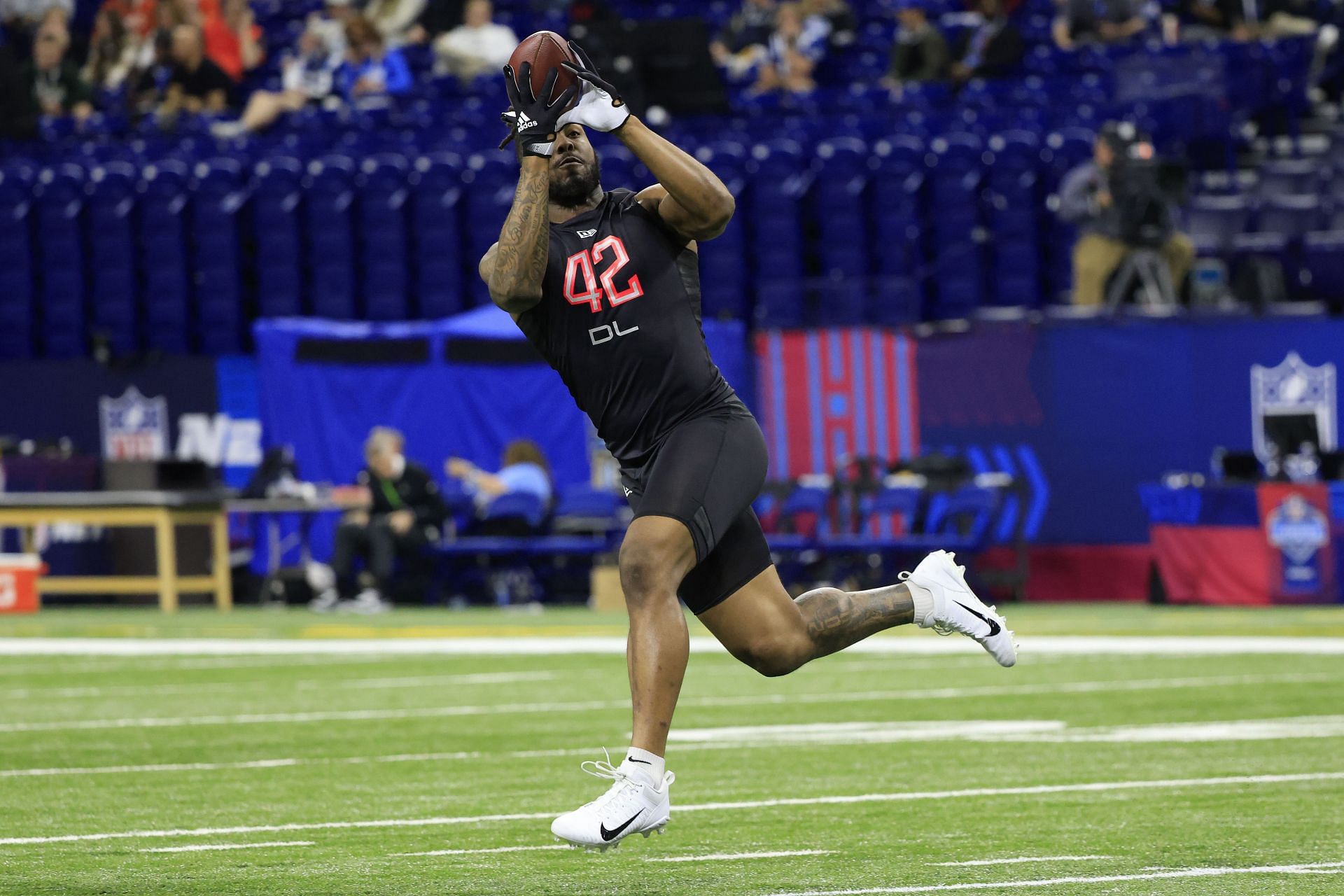 Prospect performs at test at Combine