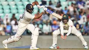 "If India get 280 to 300, mate, they might not have to bat again" - Michael Clarke