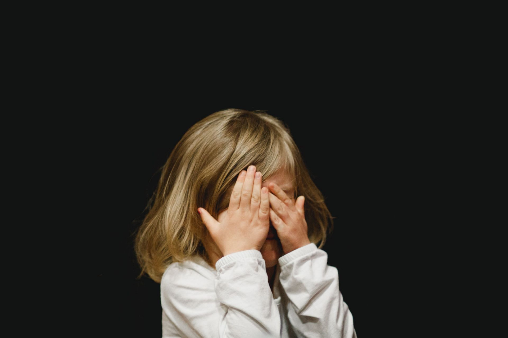 What is selective mutism? Here are the best ways to treat it. (Image via unsplash/Caleb Woods)