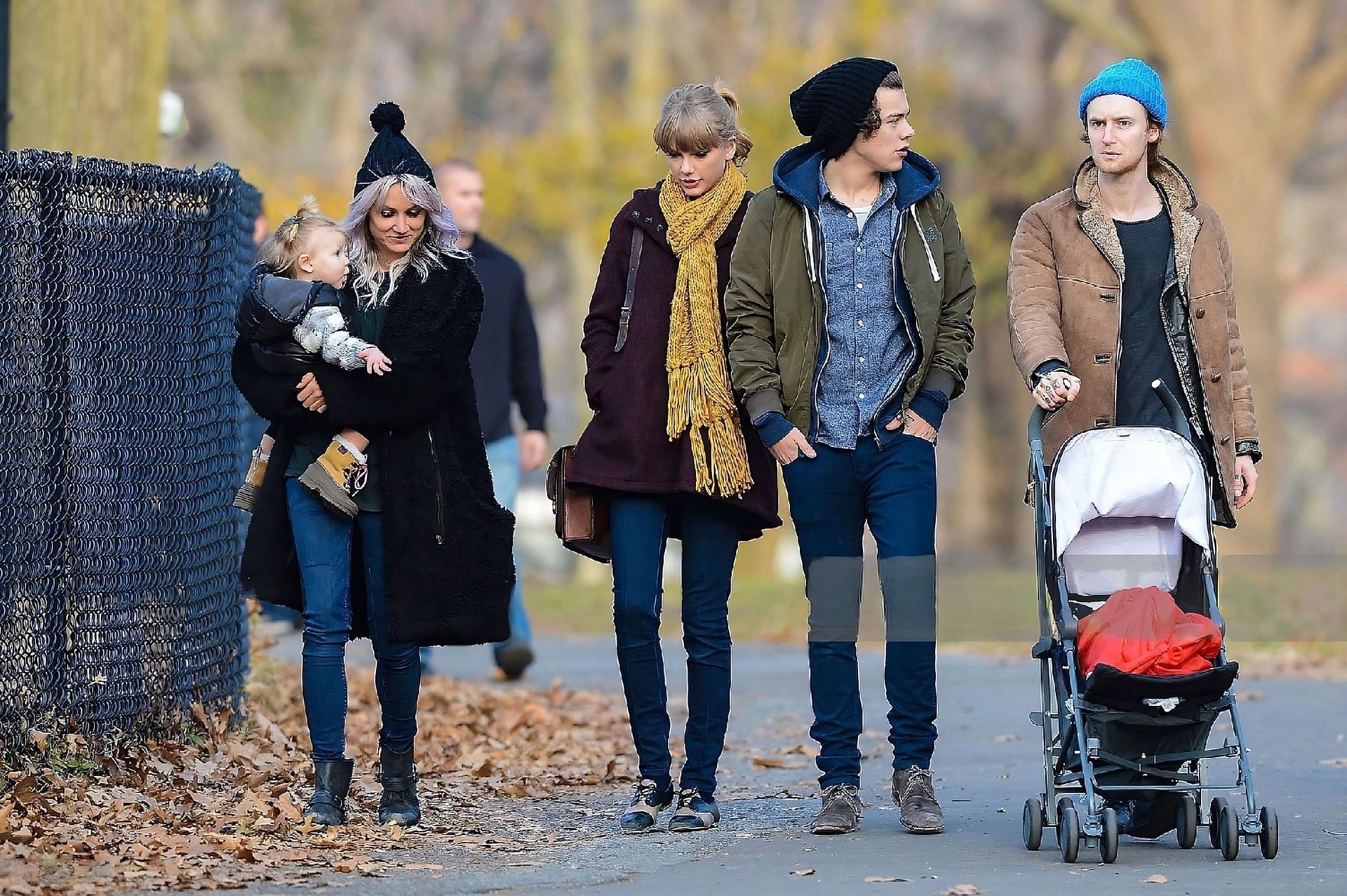 Harry Styles and Taylor Swift at Central Park,NYC (Image via Getty)
