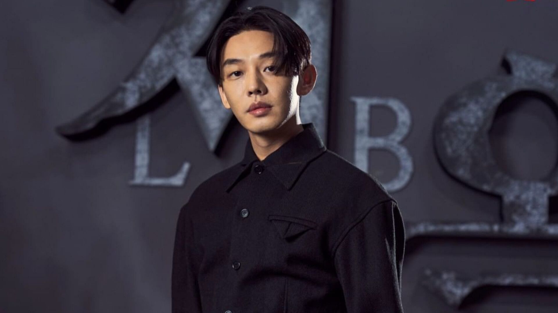 Featuring Yoo Ah-in (Image via Netflix)