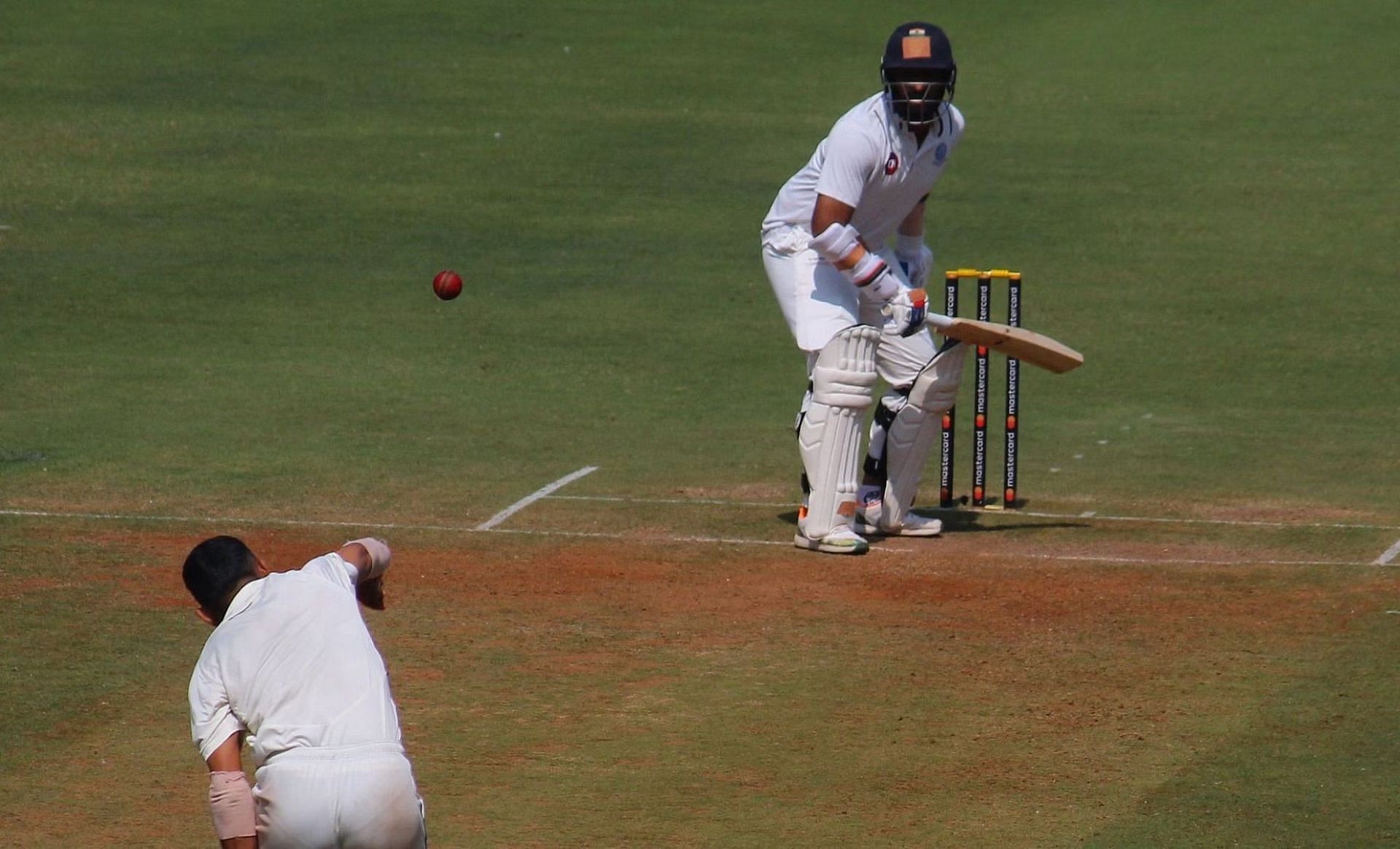 Hanuma Vihari batted left-handed in both innings of the Ranji Trophy quarterfinal against Madhya Pradesh. [P/C: Lalith Kalidas]