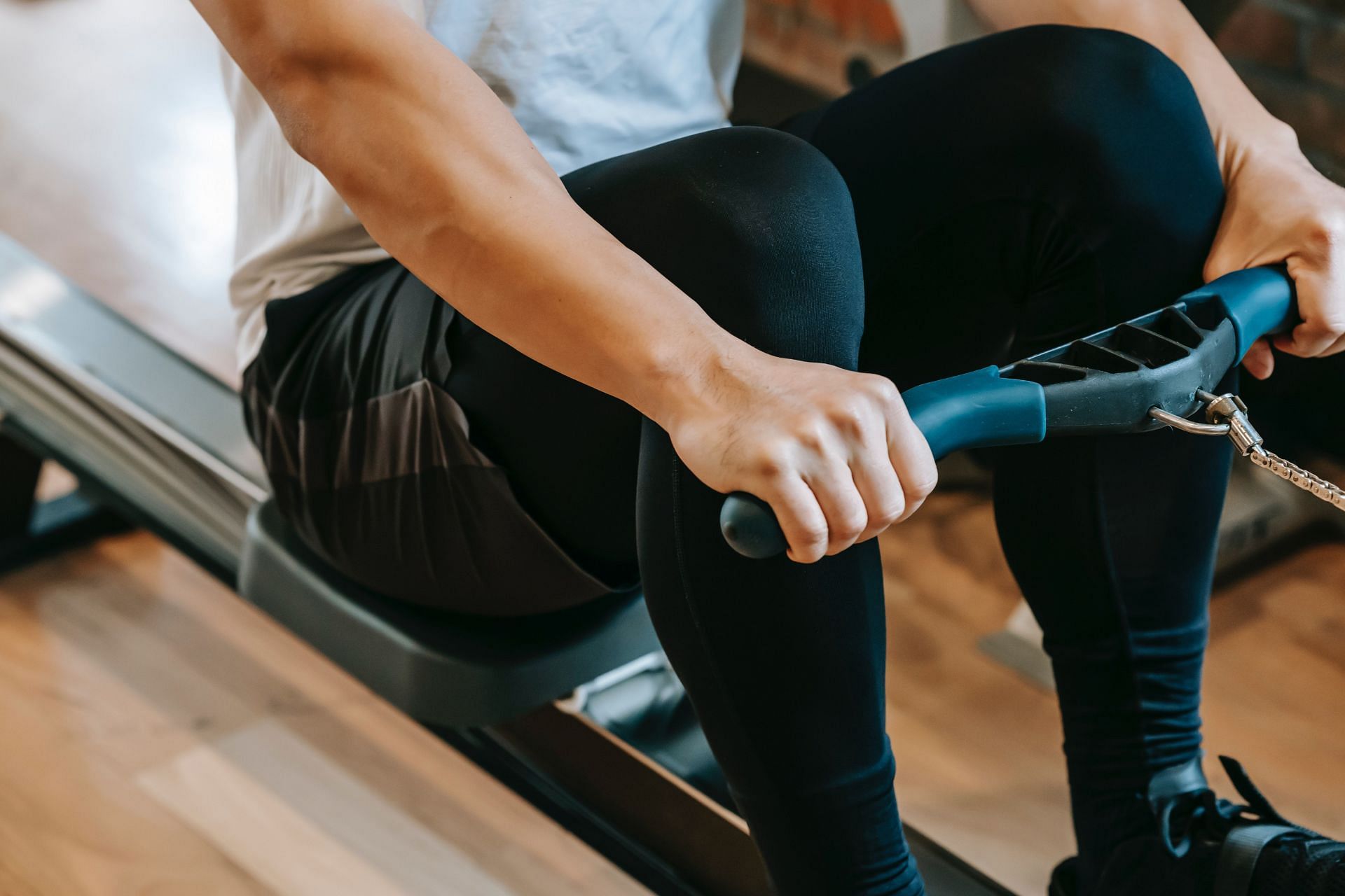 Rowing is an effective, low-impact workout that can be quite fun to do. (Image via Pexels/Andres Ayrton)