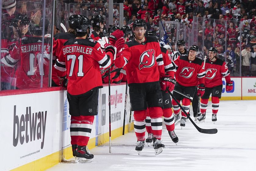 Carolina Hurricanes Roll With Current Roster at Trade Deadline