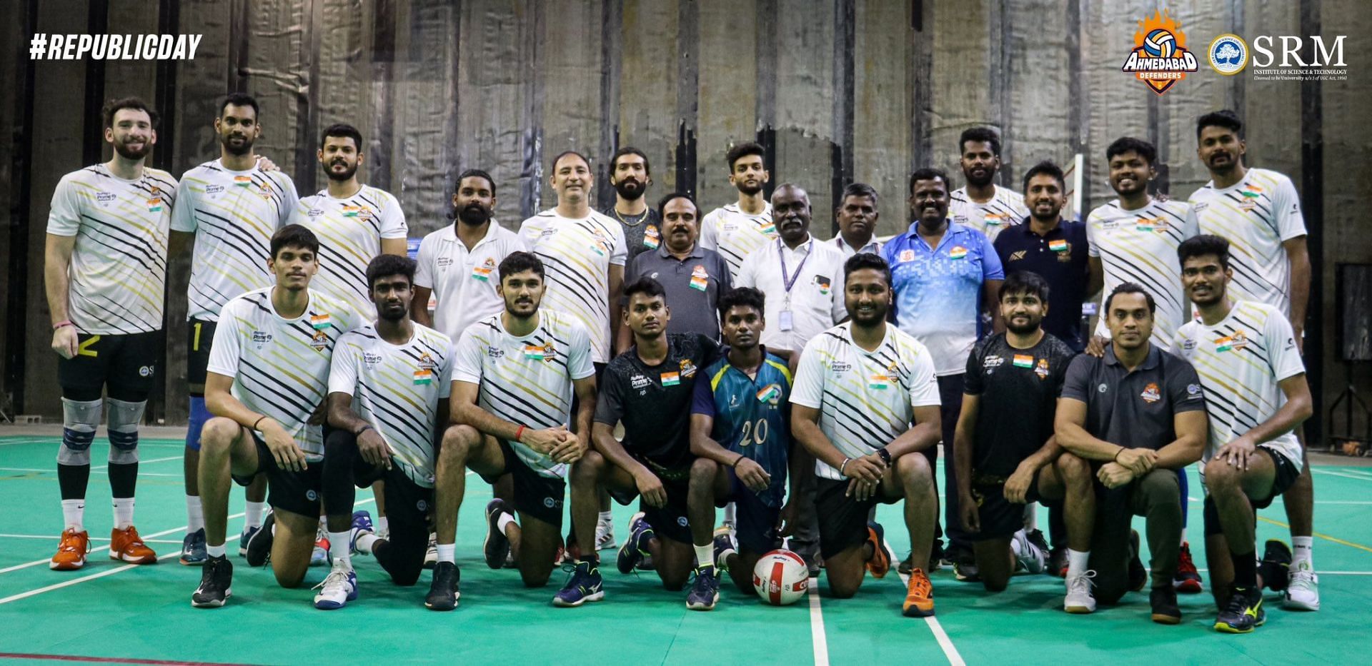 Ahmedabad Defenders team pose before a game (Image Courtesy: Twitter/Ahmedabad Defenders)