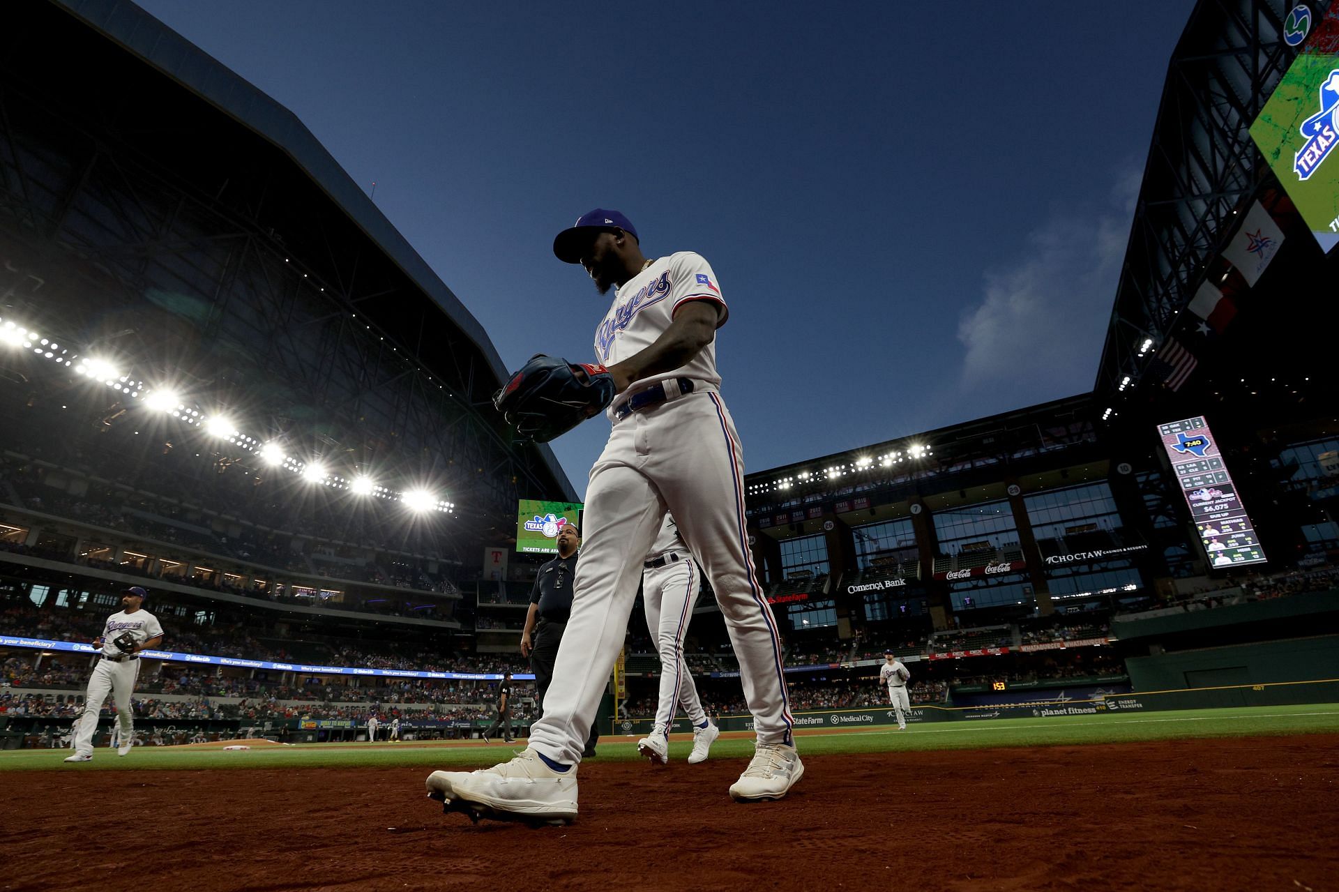 Stars Hangar on X: Did you think the Texas Rangers warm-up