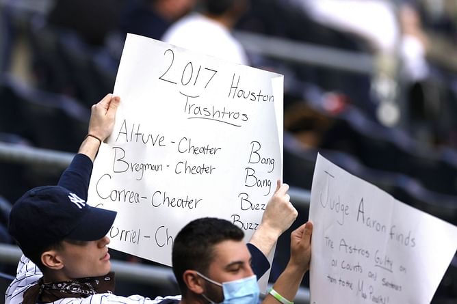 Ex-Houston Astros beat writer discusses discovery of the 2017 sign-stealing scandal: "A garbage can and a wall on the right with wires hanging down"