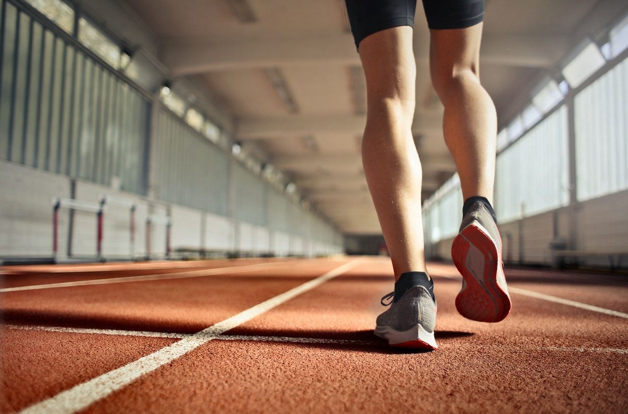 Muscles in back of leg (Photo via Andrea Piacquadio/Pexels)