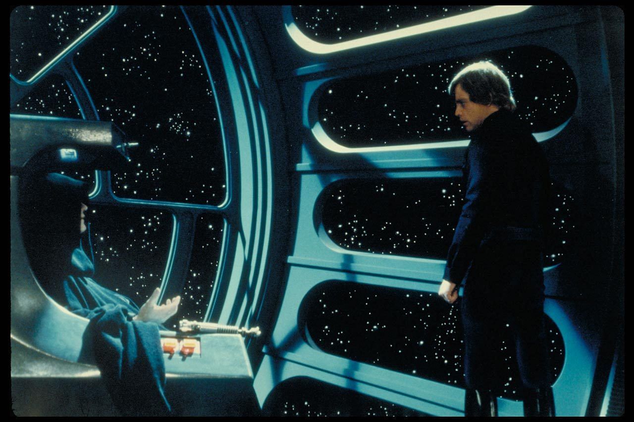 Luke Skywalker confronts the evil Emperor Palpatine in the final battle (Image via Lucasfilm)
