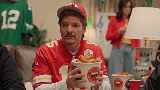 Pedro Pascal wears Kansas City Chiefs jersey in hilarious SNL skit