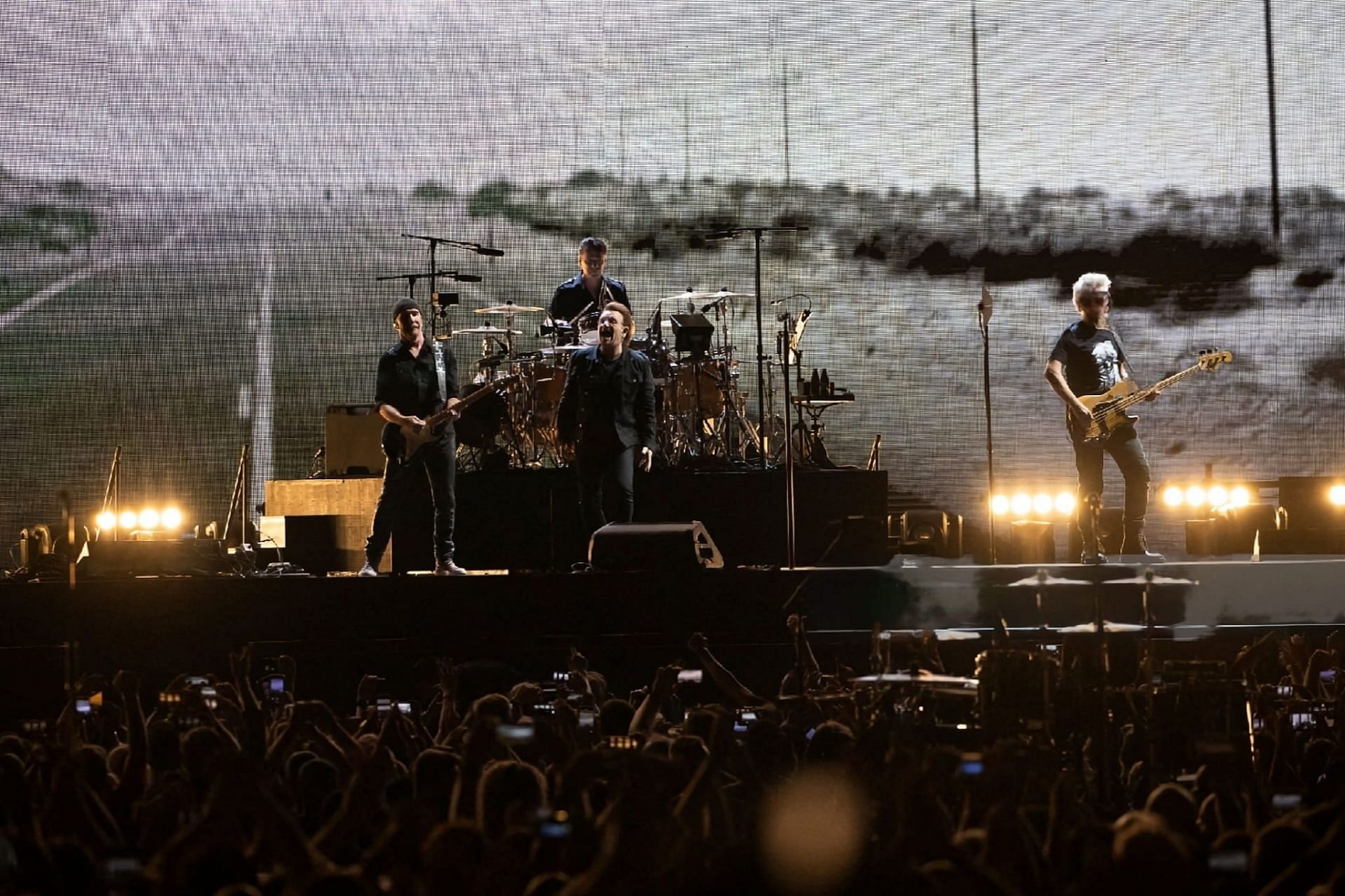 U2 2019 Joshua Tree tour (Image via Getty Images)