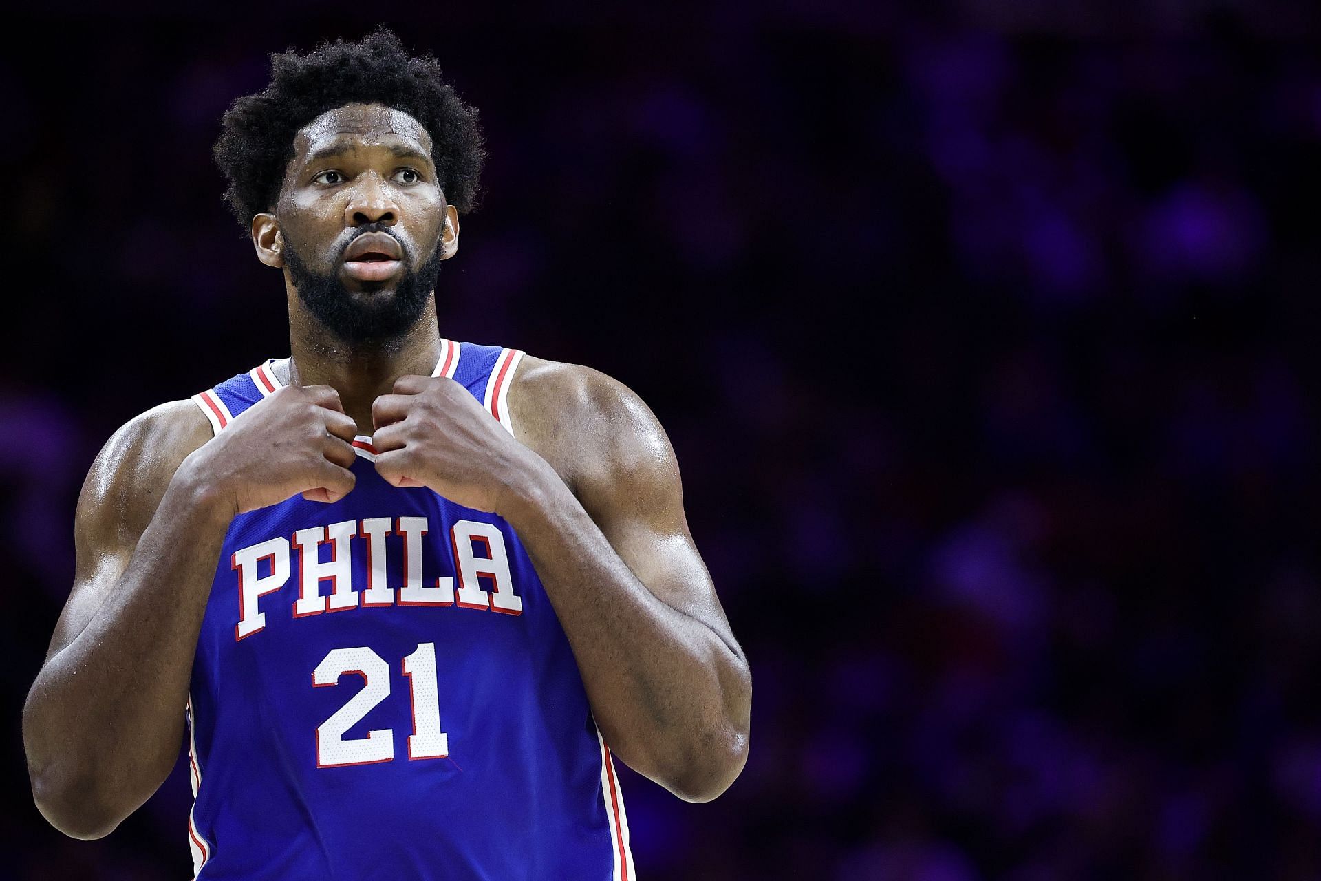 Watch Joel Embiid hits ridiculous FULL-COURT shot to unbelievably tie the game but time runs out before he released it