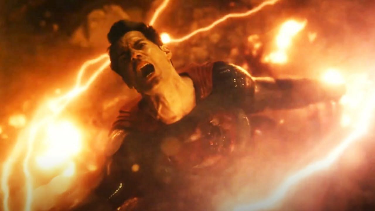 Superman&#039;s ultimate sacrifice in Batman v Superman: Dawn of Justice (Image via DC Studios)