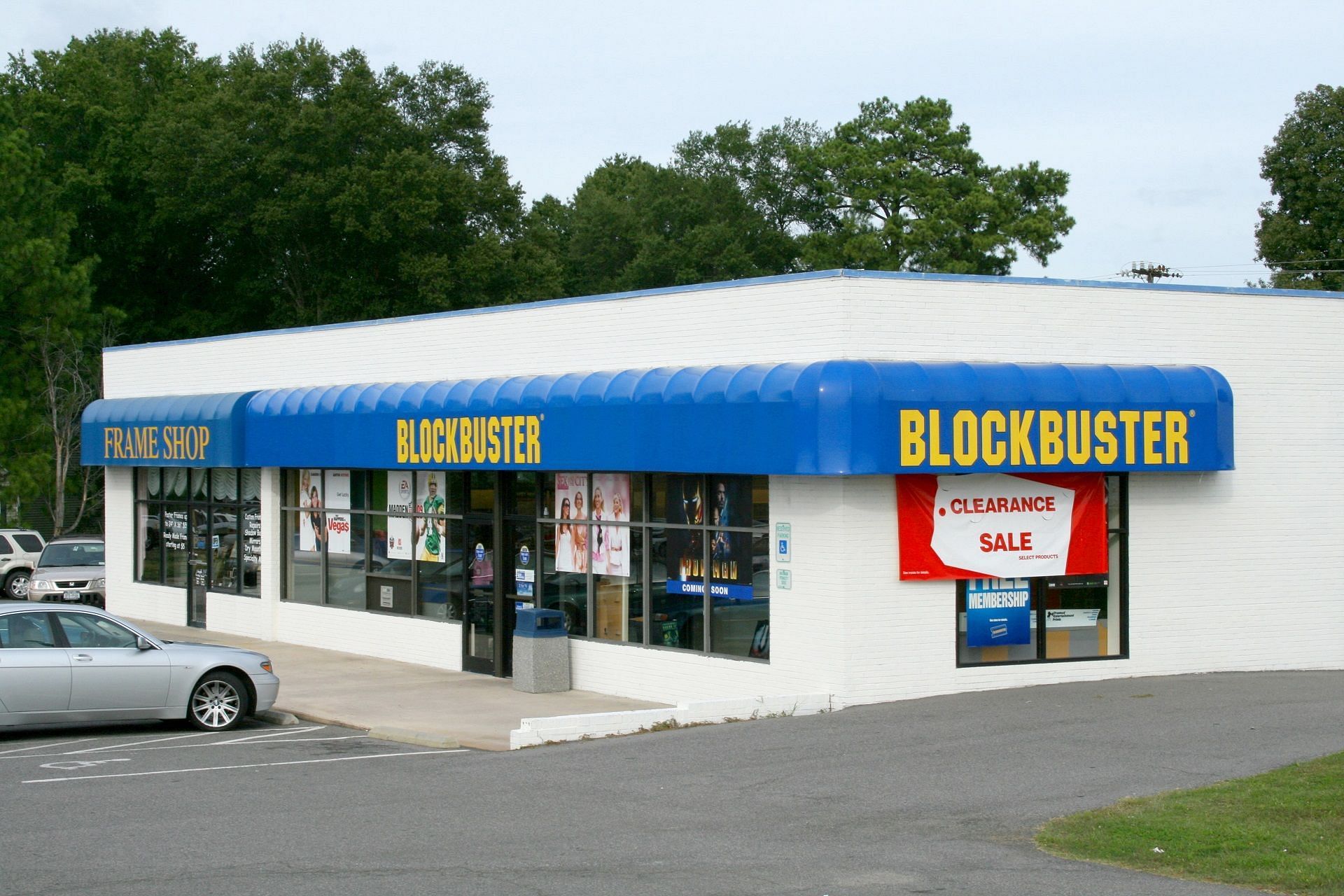 File Photo of Blockbuster (Wikimedia Commons)