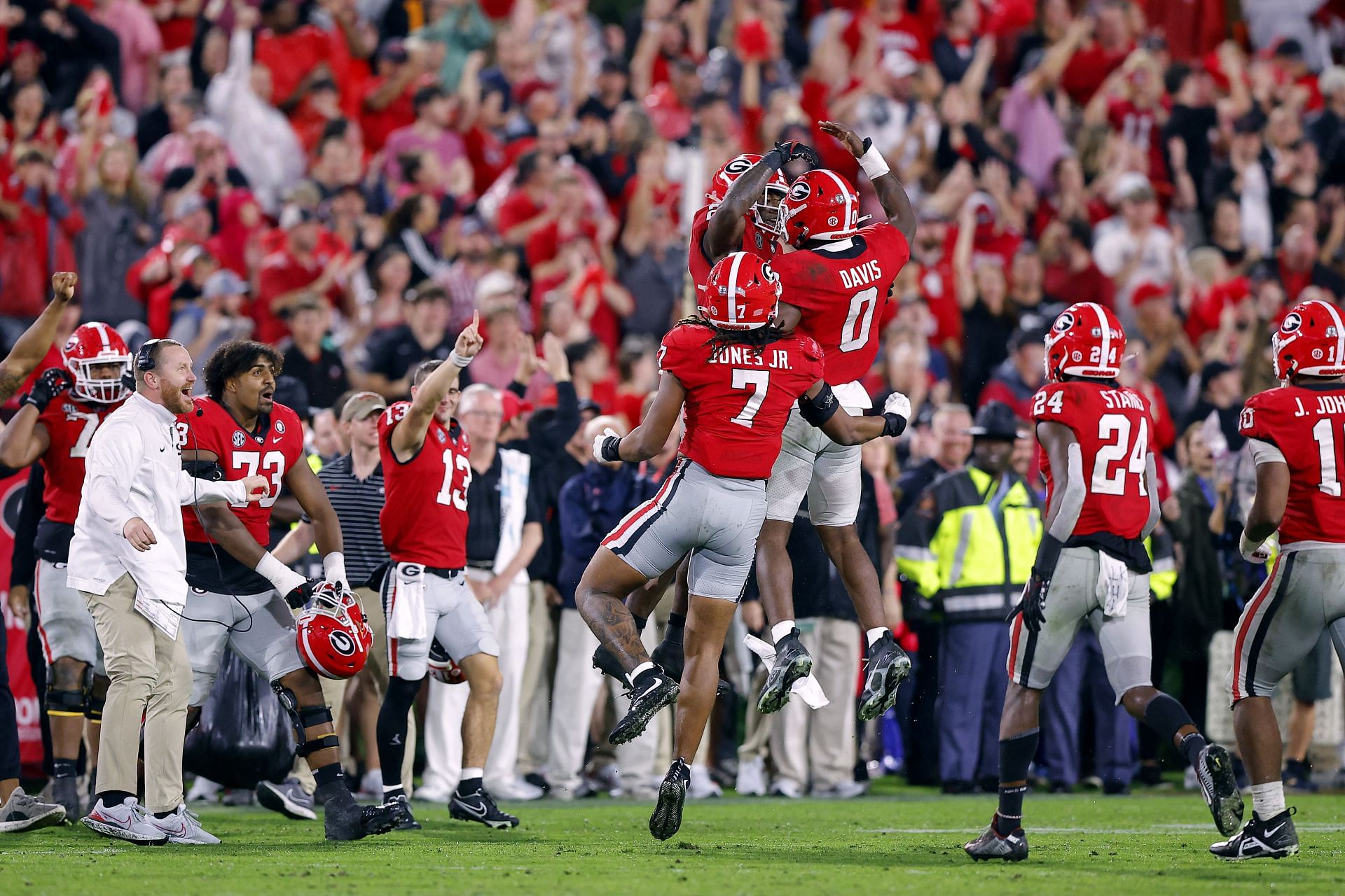 How many Georgia Bulldogs football players will suit up at Super Bowl 2023?